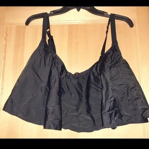 Torrid size 4 black swim top